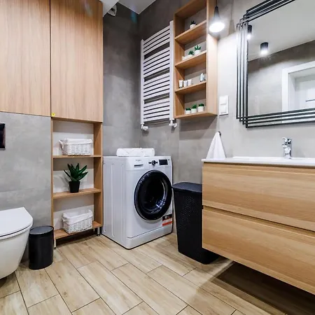 Panorama Capital Black Apartment *